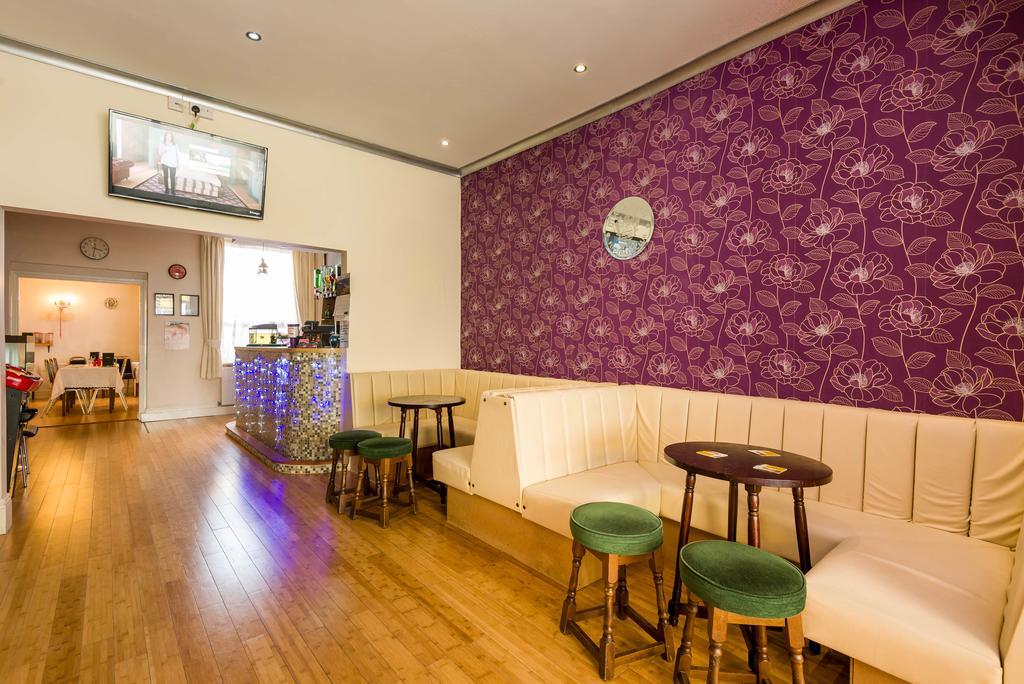 Uk Travel & Hospitality Ltd Ta Canberra Hotel Blackpool Esterno foto