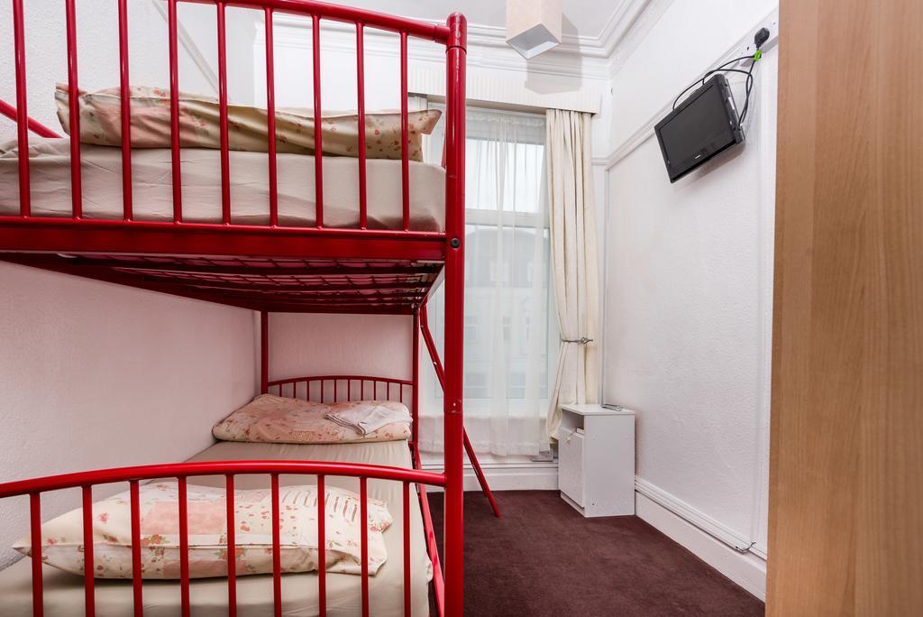 Uk Travel & Hospitality Ltd Ta Canberra Hotel Blackpool Esterno foto