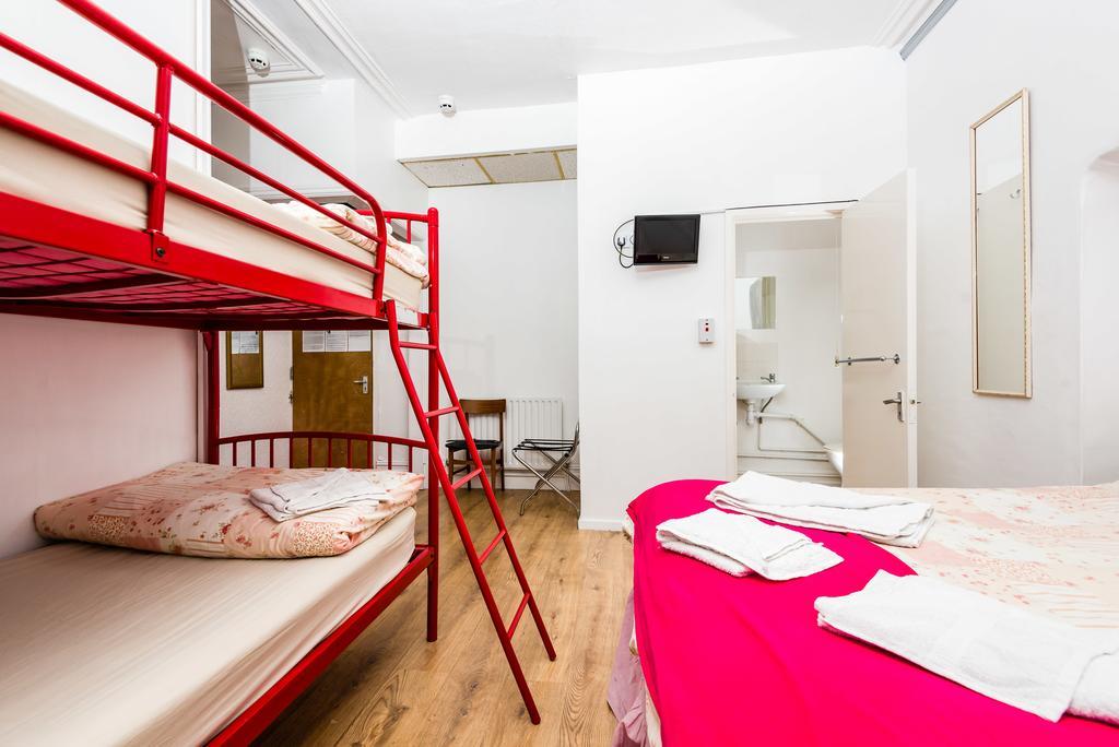 Uk Travel & Hospitality Ltd Ta Canberra Hotel Blackpool Esterno foto